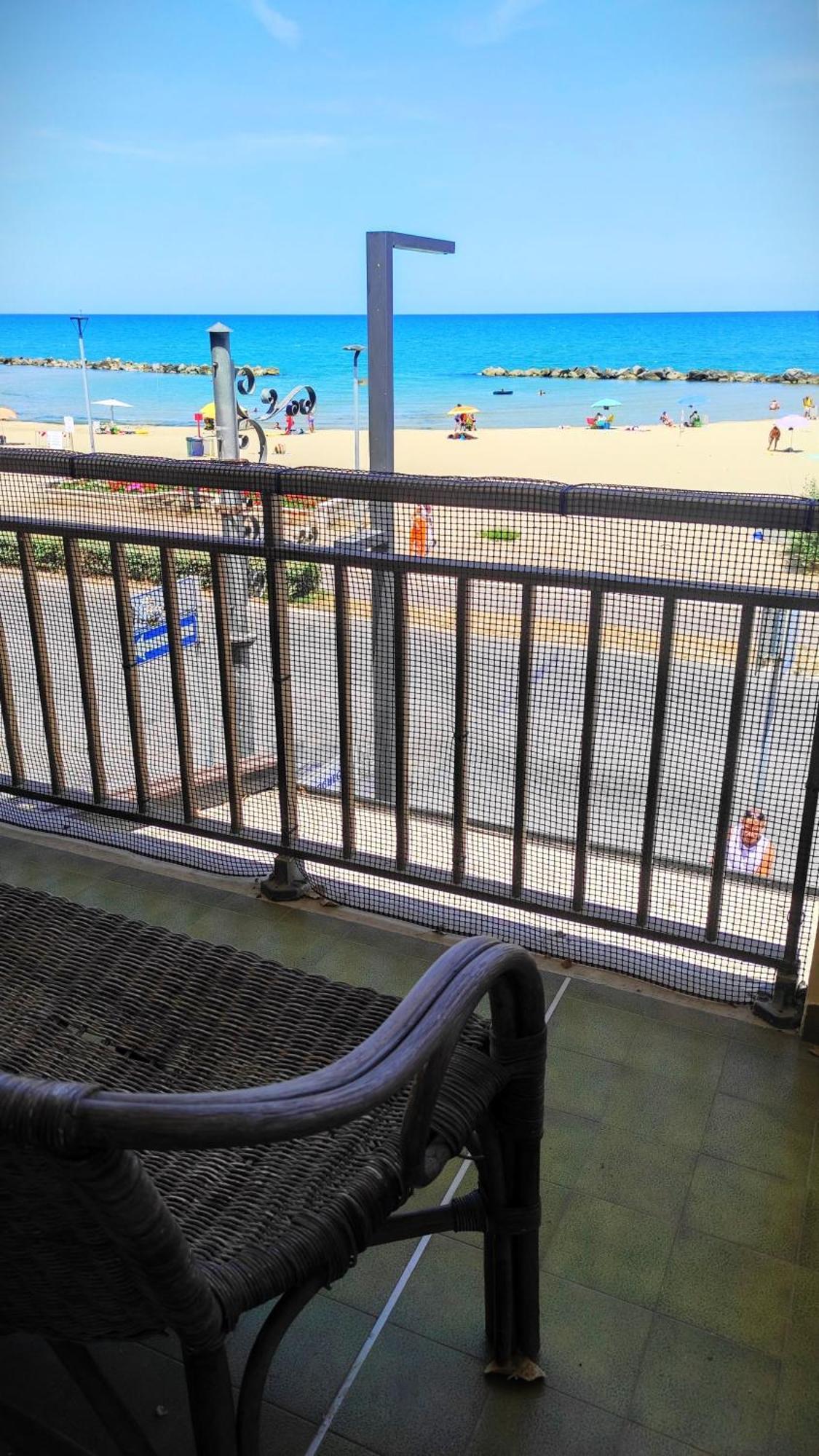 Palm Beach House - Vista Mare มอนเตซิลวาโน ภายนอก รูปภาพ