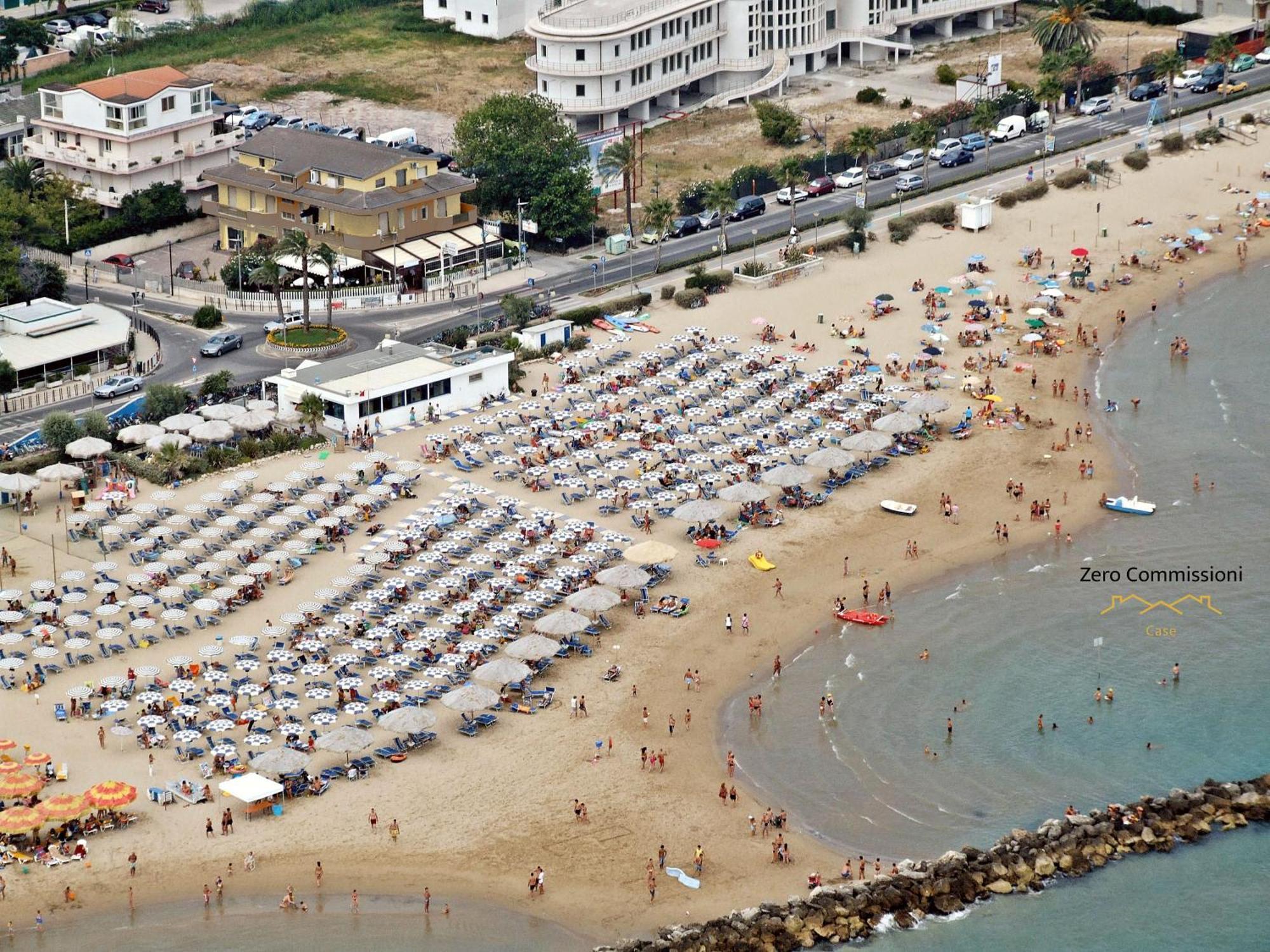 Palm Beach House - Vista Mare มอนเตซิลวาโน ภายนอก รูปภาพ